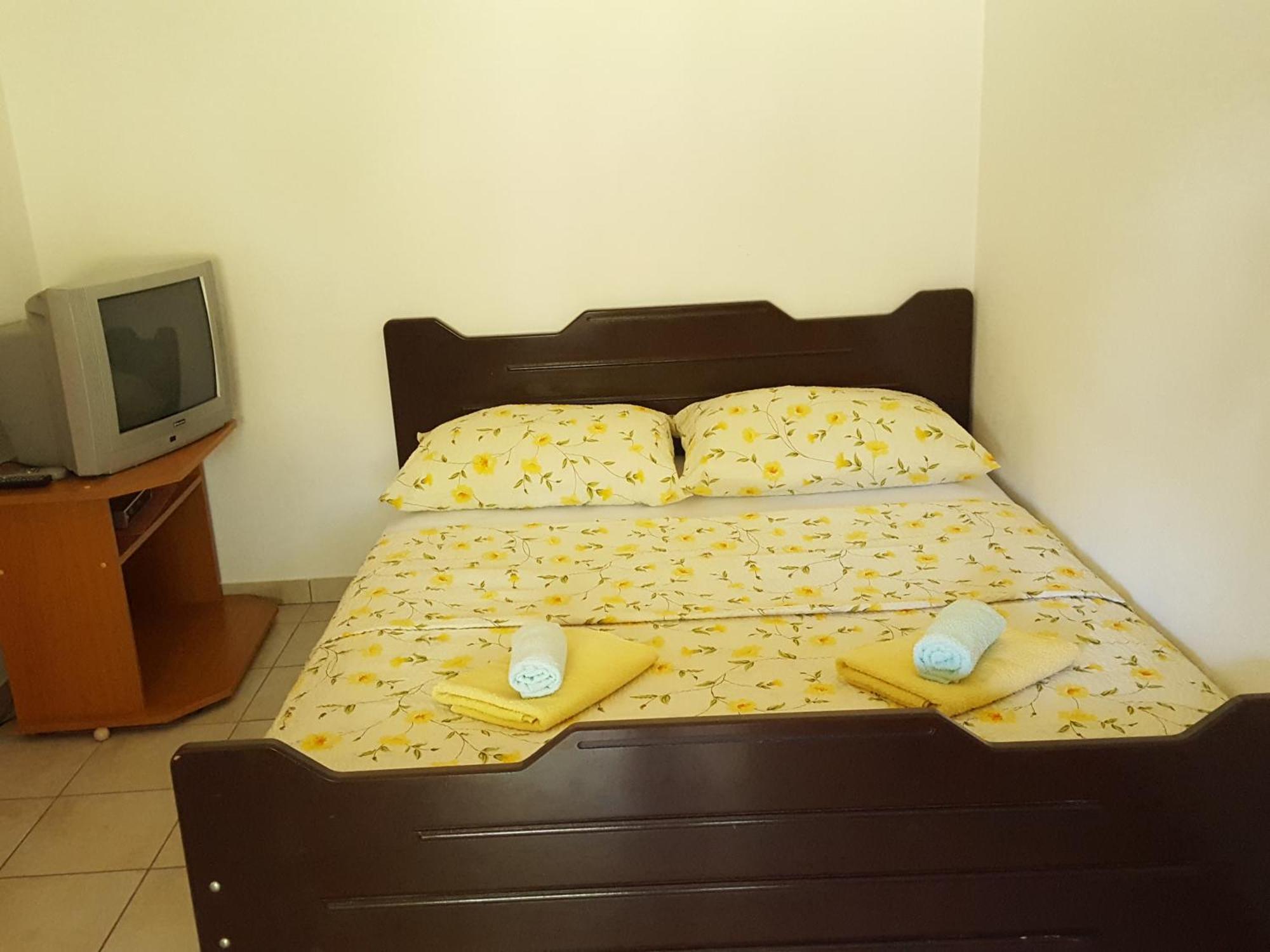 Apartments Mirakul Lopar Bagian luar foto