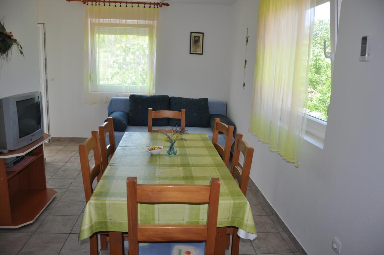 Apartments Mirakul Lopar Bagian luar foto